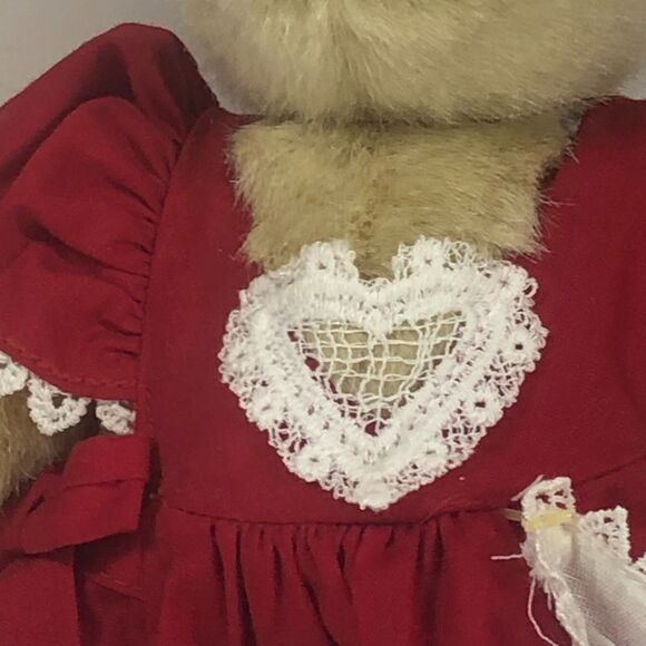 Vintage Muffy VanderBear 1982 with "Hearts and Flowers" Outfit 1996 - Picture 6 of 9